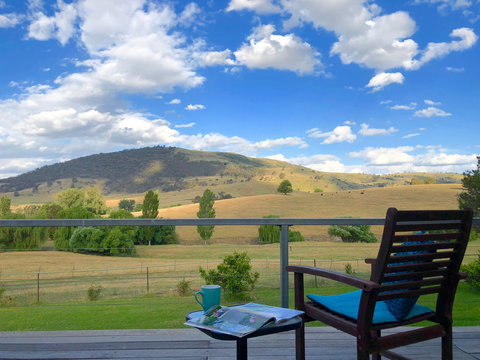 Adelong Valley Farm Stays - Moorallie Cottage - Northern Rivers Accommodation 0
