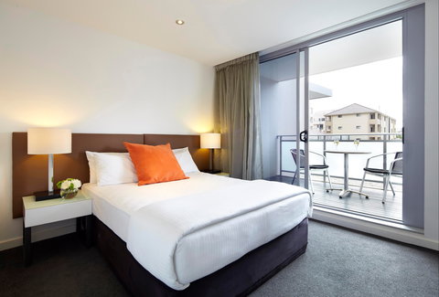 Adina Apartment Hotel Wollongong - Northern Rivers Accommodation 2