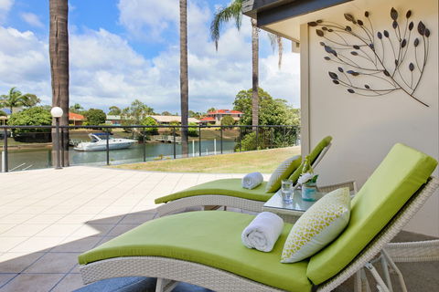 Fran, Private Jetty On Port Canals - Northern Rivers Accommodation 0