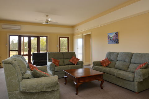 Grasmere Estate Homestead - Northern Rivers Accommodation 1