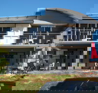 Shoredrive Motel