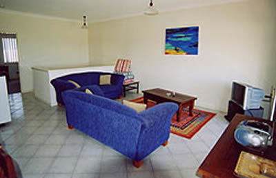 A Beachfront Villa Rockingham - Northern Rivers Accommodation 2