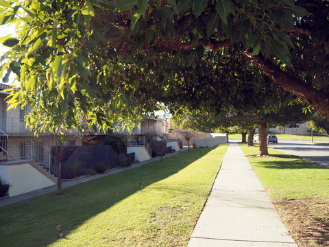 Budget Apartments Como South Perth - Northern Rivers Accommodation 2