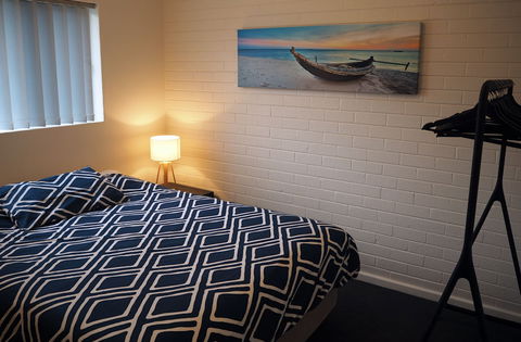 Budget Apartments Como South Perth - Northern Rivers Accommodation 4