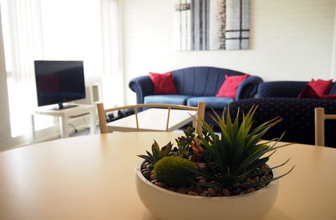 Budget Apartments Como South Perth - Northern Rivers Accommodation 7