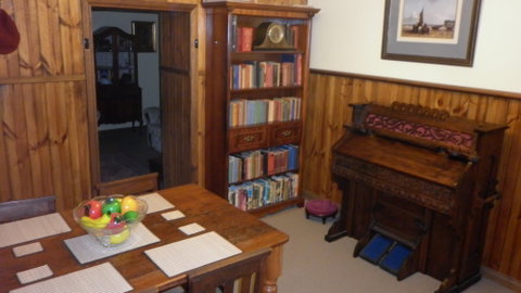 Ayers Burra - Northern Rivers Accommodation 1