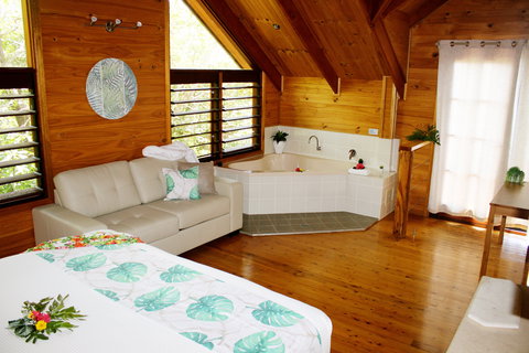 CasaGrande Resort And Day Spa - Northern Rivers Accommodation 2