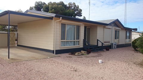 Cornwall House - Northern Rivers Accommodation 2