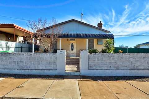 Miner's Retreat - Northern Rivers Accommodation 0