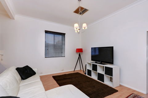 Miner's Retreat - Northern Rivers Accommodation 2