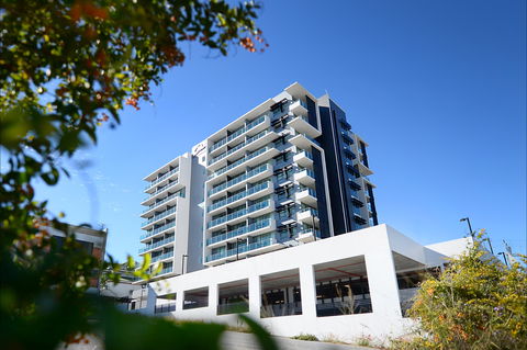 Oaks Gladstone Grand Hotel - Northern Rivers Accommodation 1