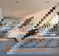 Spinnakers Waterfront - Northern Rivers Accommodation