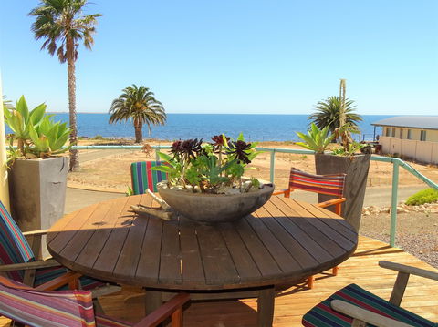 Telly's At Palm Cove - Northern Rivers Accommodation 1