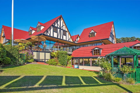 Village Family Motor Inn - Northern Rivers Accommodation 0