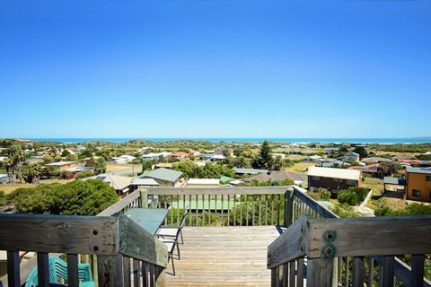 3 Henley Street - Goolwa Beach - Northern Rivers Accommodation 0