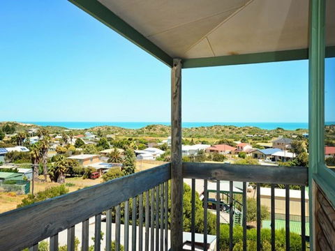 3 Henley Street - Goolwa Beach - Northern Rivers Accommodation 1
