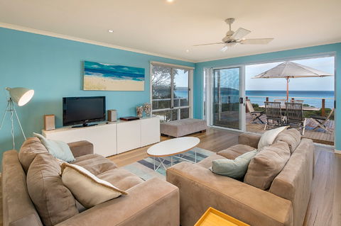 Alchemy On Island Beach - Northern Rivers Accommodation 2