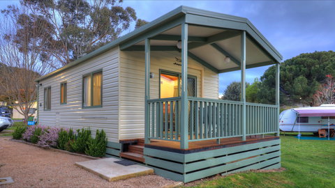 Beechworth Lake Sambell Caravan Park - Northern Rivers Accommodation 1