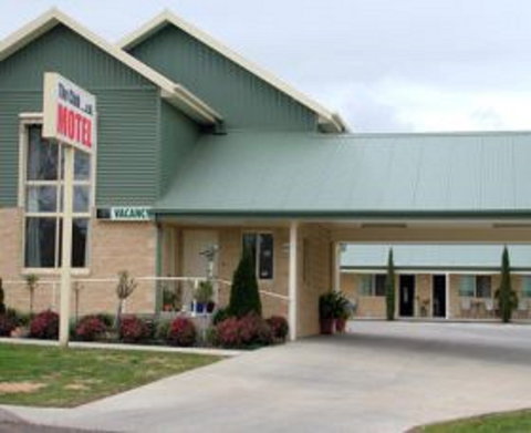Club Motel Tumbarumba - Northern Rivers Accommodation 0