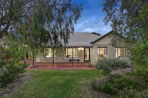 Cottage Retreat/Shady Cottage - Northern Rivers Accommodation 0