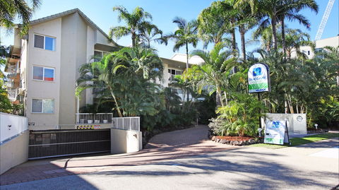 Mari Court Resort - Northern Rivers Accommodation 1