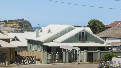 Merewether Beach House B And B - Northern Rivers Accommodation 0