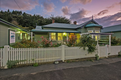 Mt Lyell Anchorage - Northern Rivers Accommodation 0