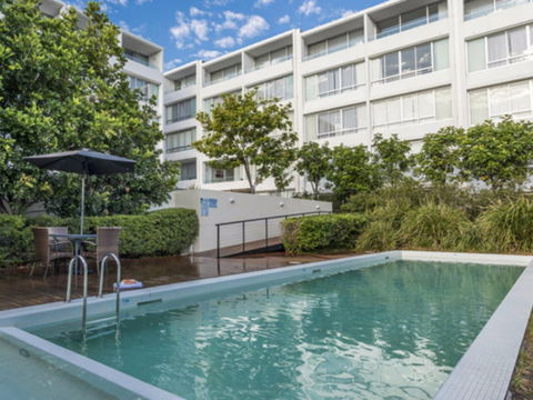 Oaks Nelson Bay Lure Suites - Northern Rivers Accommodation 1