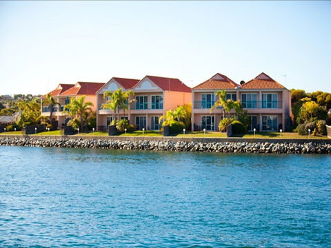 Port Lincoln Waterfront Apartments - Northern Rivers Accommodation 2