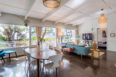 The Art Cottage - Northern Rivers Accommodation 0