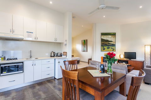 Aireys Inlet Getaway Resort - Northern Rivers Accommodation 1