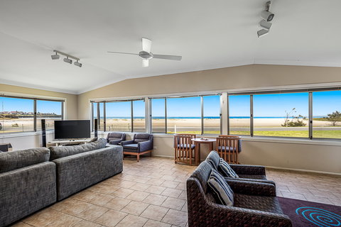 Beach Haven - Northern Rivers Accommodation 0