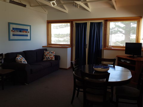 Blue Manna Waters – Apartment A - Northern Rivers Accommodation 0