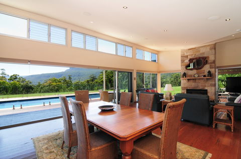Bottlebrush Lodge - Northern Rivers Accommodation 1