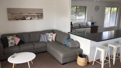 Catching Waves - Northern Rivers Accommodation 1