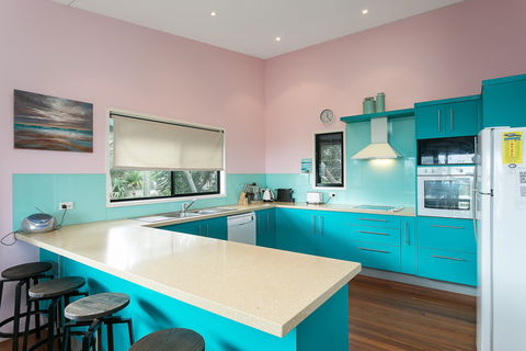 Colours Of Cylinder - Northern Rivers Accommodation 2