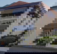 Econo Lodge Hacienda Motel - Northern Rivers Accommodation