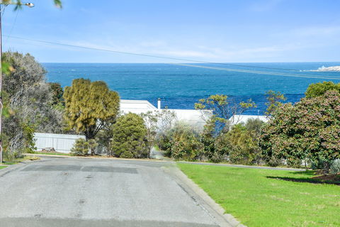 Islandview - Hayborough - Northern Rivers Accommodation 1
