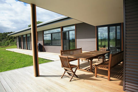 Just Inside The Gate - Northern Rivers Accommodation 1
