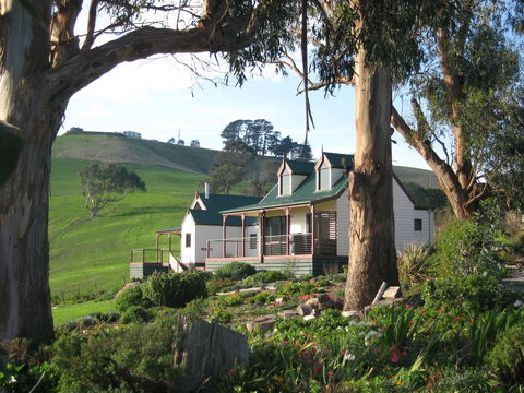 Loves Lane Cottages - Northern Rivers Accommodation 0