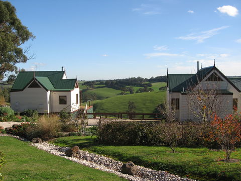Loves Lane Cottages - Northern Rivers Accommodation 1