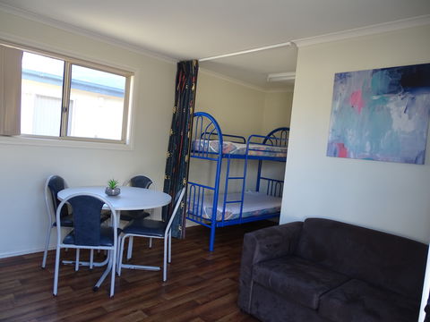 Moonta Bay Cabins - Cabin 2 - Northern Rivers Accommodation 2