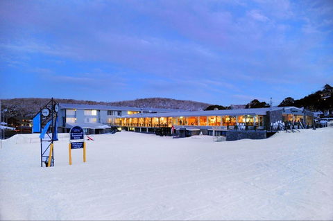 Smiggins Hotel - Northern Rivers Accommodation 1