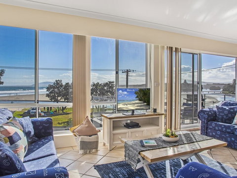 The Rotunda At Gerroa - Northern Rivers Accommodation 1