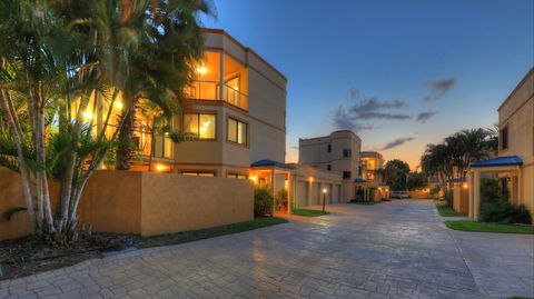 The Grange Resort Hervey Bay - Northern Rivers Accommodation 1
