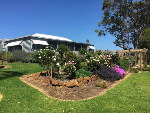Great Southern Outback Tours & Accommodation - Northern Rivers Accommodation 0