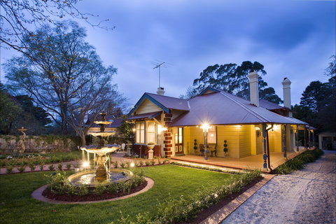 Varenna - Luxury Leura Accommodation - Northern Rivers Accommodation 0