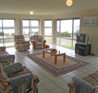 Water View House - Northern Rivers Accommodation