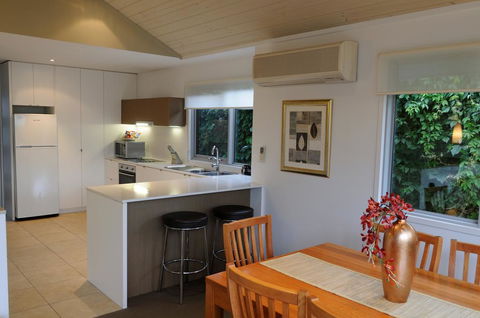 The Victoria Port Fairy - Northern Rivers Accommodation 5