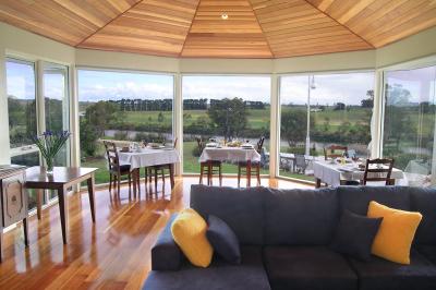 Chestnut Hill Country Retreat - Northern Rivers Accommodation 2
